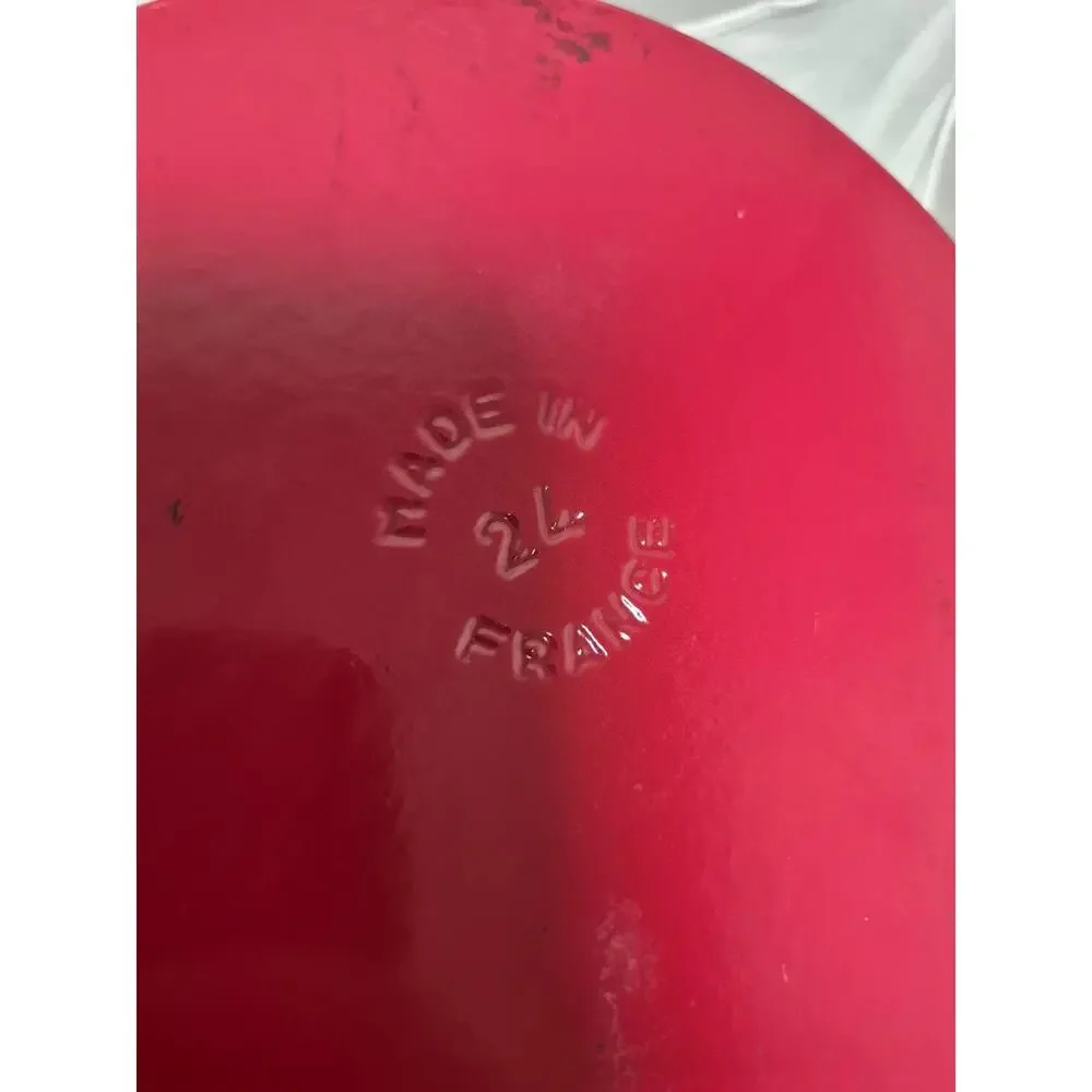 💥 Staub Dutch Oven Enameled Cast Iron France Cocotte 4 qt Cherry Red #24